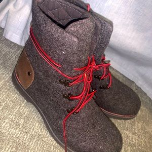 Women’s North Face Boots